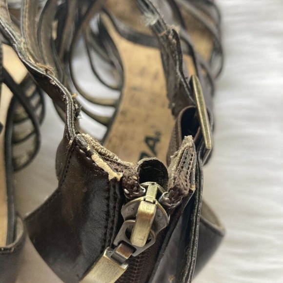 Soda Wedge Heels Sz 8.5 Brown Faux Leather Strappy Shoes Summer Metallic Womens - Picture 6 of 9